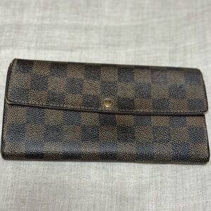 Louis Vuitton Damier Ebene Sarah Wallet